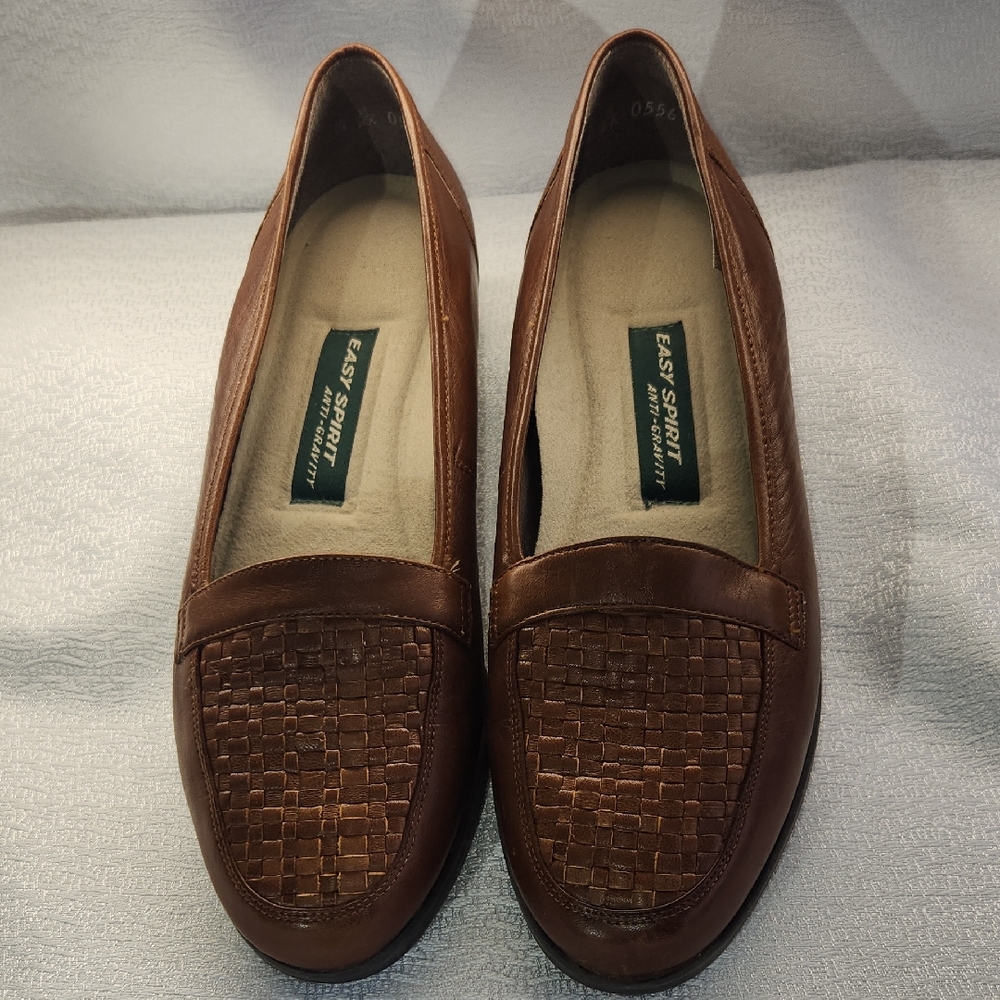 Easy Spirit Women's Woven Brown Flats
